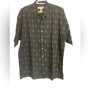 Tori Richard Honolulu NWOT Mens  100% Light Cotton Casual Button Up Shirt